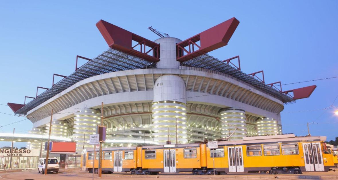 Bilocale In Bande Nere-Metro Rossa Duomo Apartment Милано Екстериор снимка