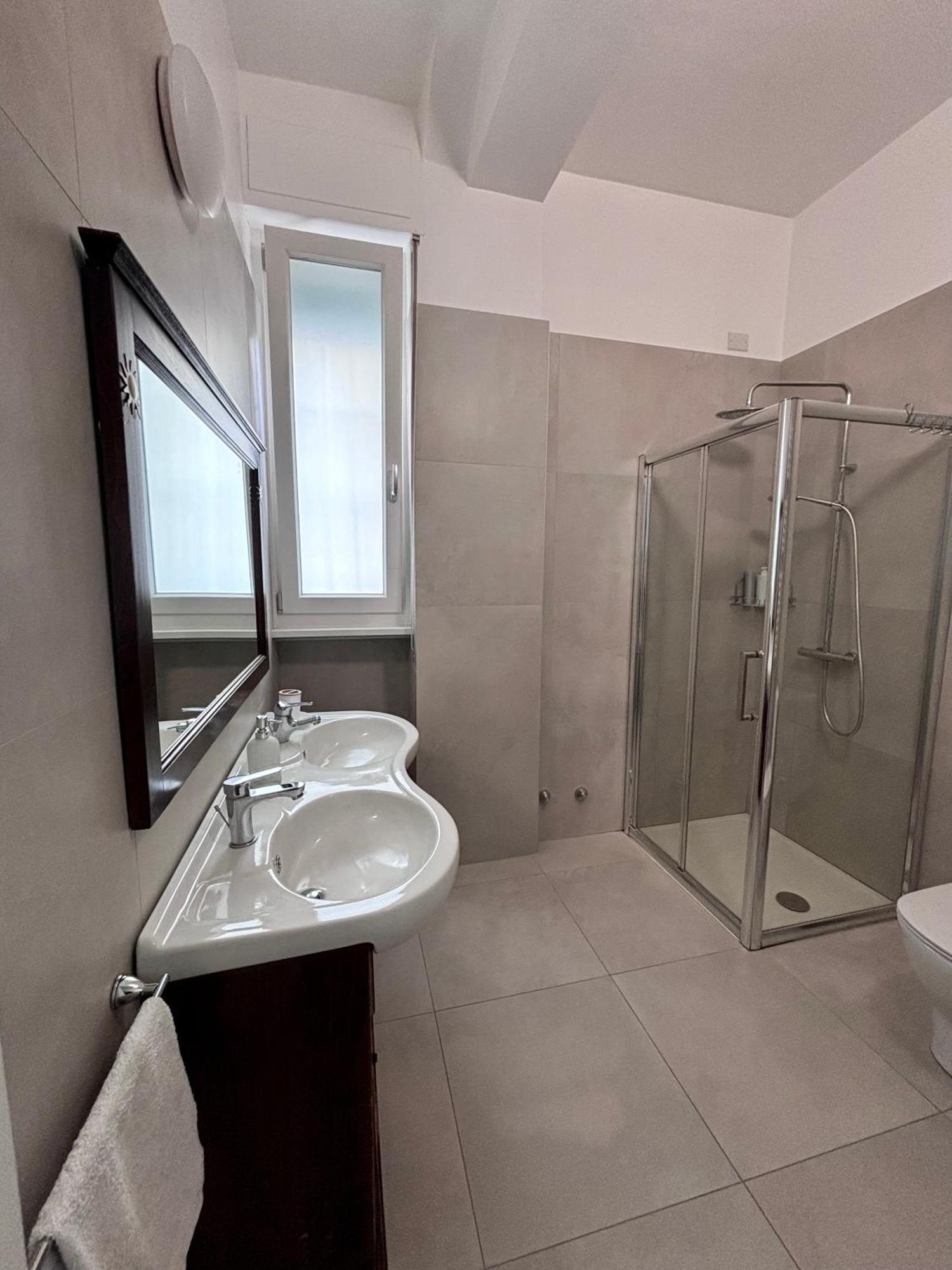 Bilocale In Bande Nere-Metro Rossa Duomo Apartment Милано Екстериор снимка