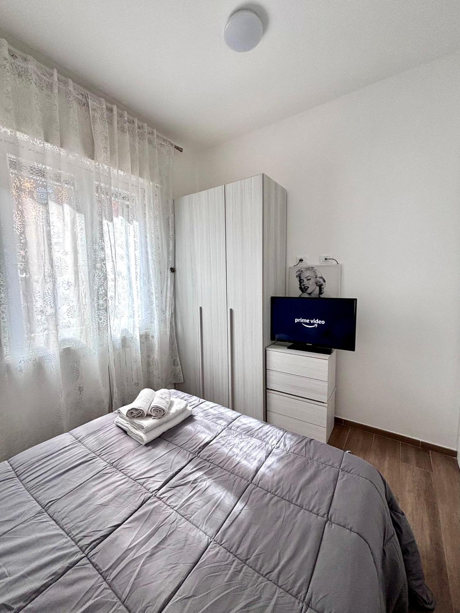 Bilocale In Bande Nere-Metro Rossa Duomo Apartment Милано Екстериор снимка