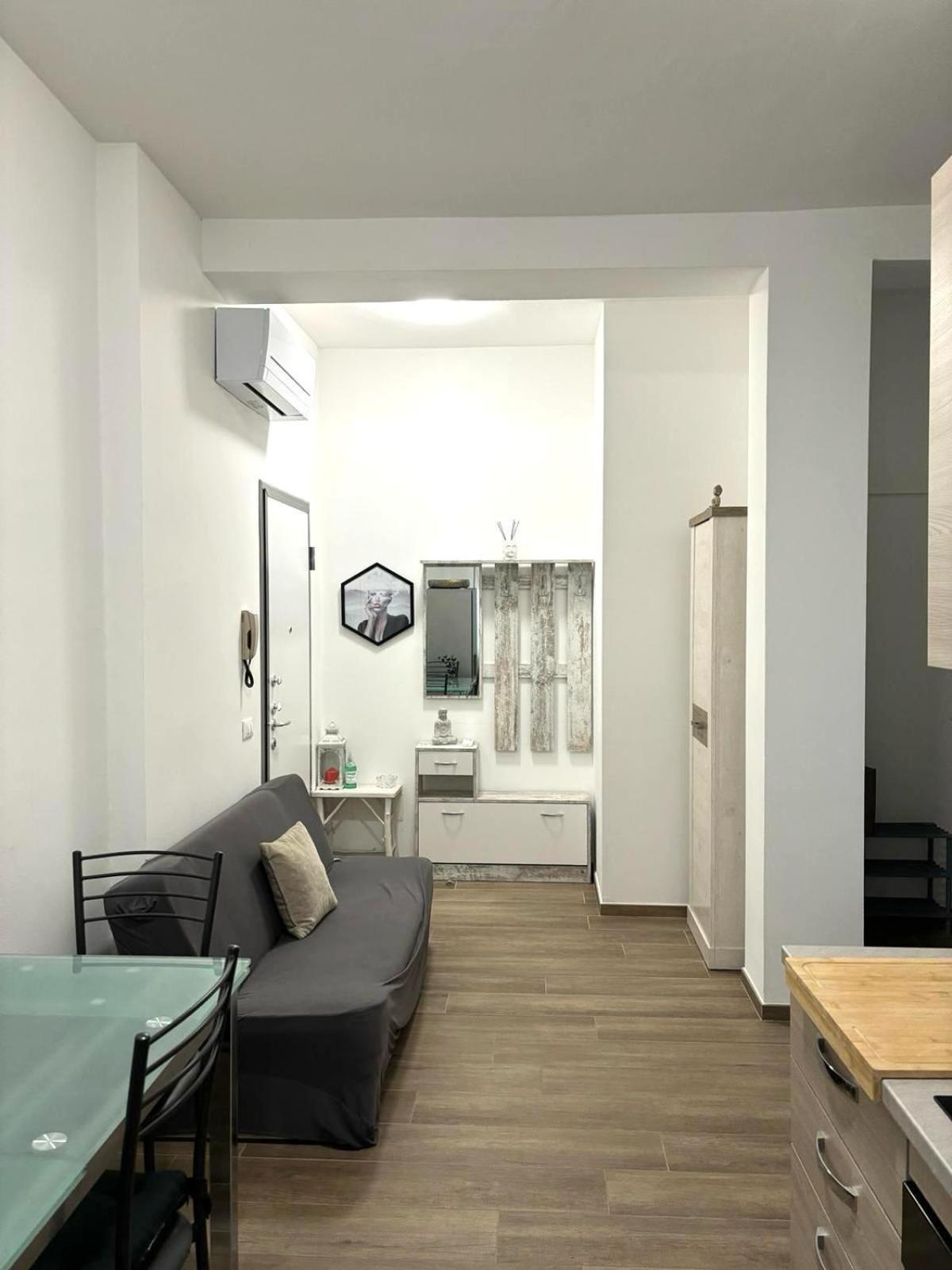 Bilocale In Bande Nere-Metro Rossa Duomo Apartment Милано Екстериор снимка